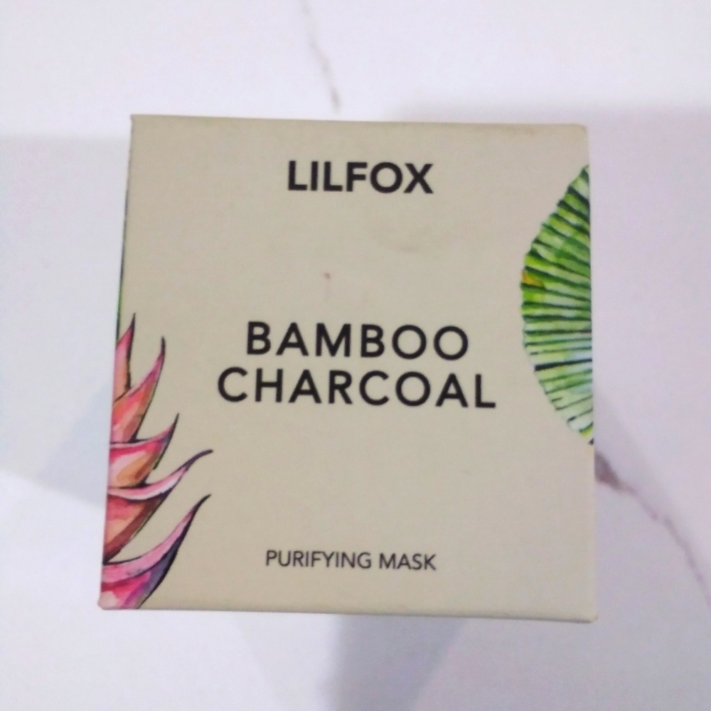 Lil Fox Bamboo Charcoal Purifying Mask